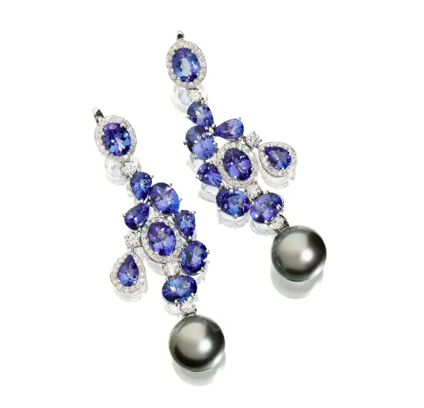 MASTERPIECES-EARRINGs
